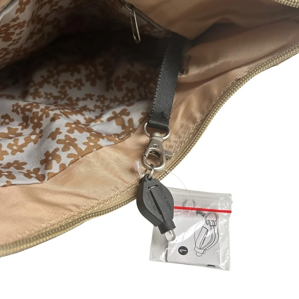 Travelon Anti- Theft RFID Blocking Crossbody Unisex Bag in Tan - Picture 8 of 14